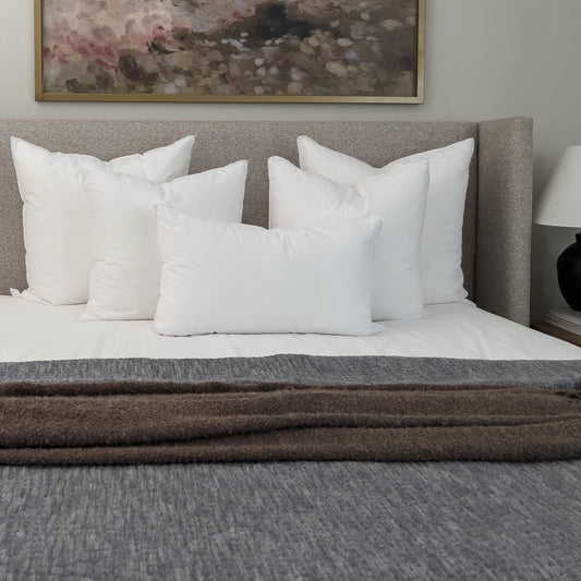 Down Alternative Pillow Inserts: 5-Piece Bed Set